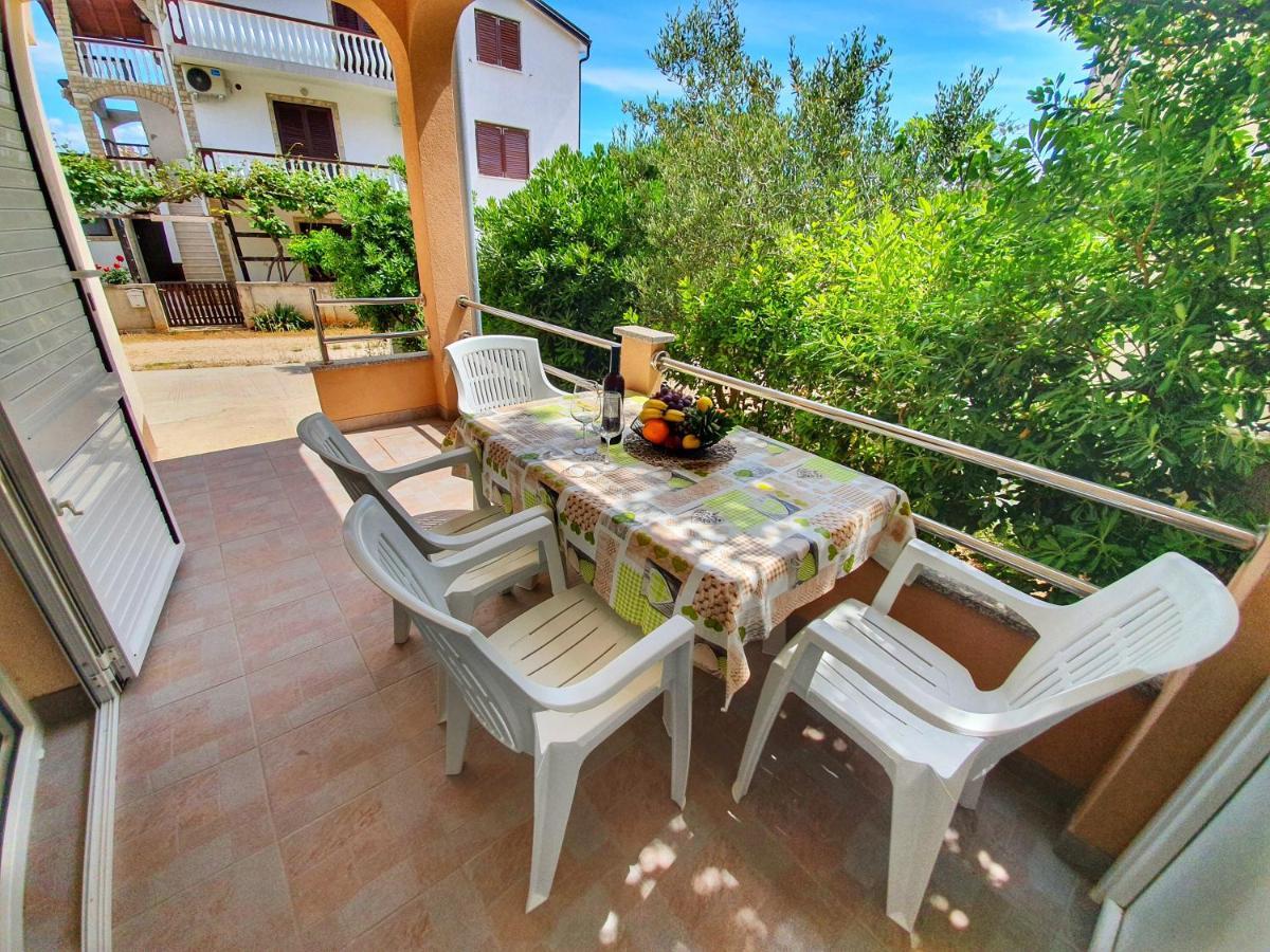 Apartmani Steli Vir Buitenkant foto